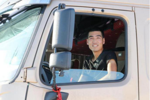 王影:跨越寒溫兩帶 15年運輸“淘金”之路88.png 王影:跨越寒溫兩帶 15年運輸“淘金”之路88.png