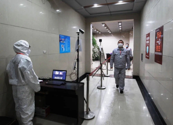 3.1【東風商用車】決勝戰“疫” 東風商用車吹響防疫車生產號角768.png