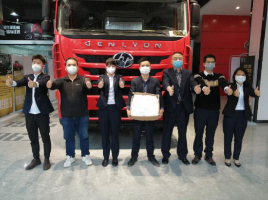 經濟抗“疫”落到實處 上汽紅巖20萬“罩”護全網經銷商563.png