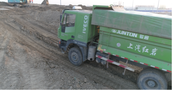 復(fù)工有章法,打好防疫戰(zhàn)!各地奏響復(fù)工進(jìn)行曲569.png 復(fù)工有章法,打好防疫戰(zhàn)!各地奏響復(fù)工進(jìn)行曲569.png