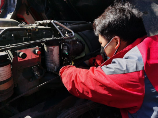 踐行“服務零距離” 上汽紅巖精準施策“硬核”抗疫1028.png