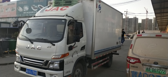 駿鈴大客戶選擇用人致富經(jīng) 30臺(tái)冷鏈車背后故事很多(1)686.png 駿鈴大客戶選擇用人致富經(jīng) 30臺(tái)冷鏈車背后故事很多(1)686.png