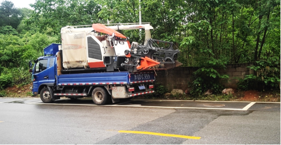 麥客老羅生意這么好？ 七臺駿鈴為何還年年換車！544.png