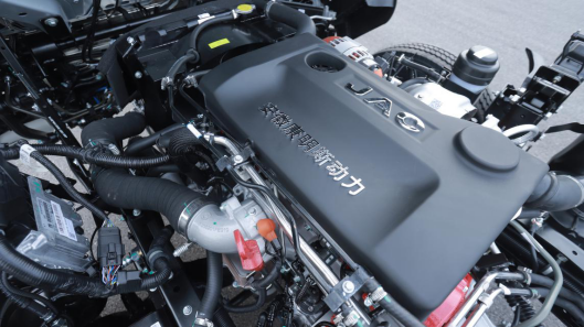 每年能省10000元油錢 最美卡哥牛師傅首選江淮帥鈴968.png