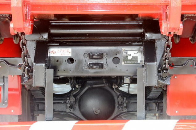 上汽紅巖杰豹6X2自卸車產品稿202007051241.png