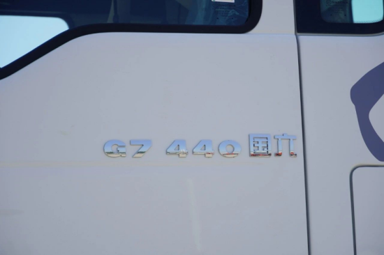 超級定制(Ⅰ)+為什么選LNG汕德卡跑物流快遞+都有什么定制化配置(1)1338