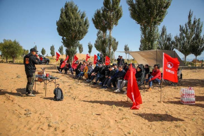 英雄再會!長城炮車主玩轉阿拉善英雄會