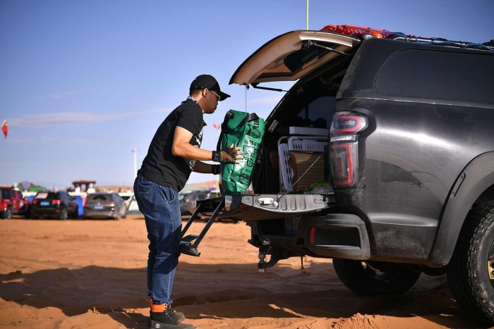 英雄再會!長城炮車主玩轉阿拉善英雄會