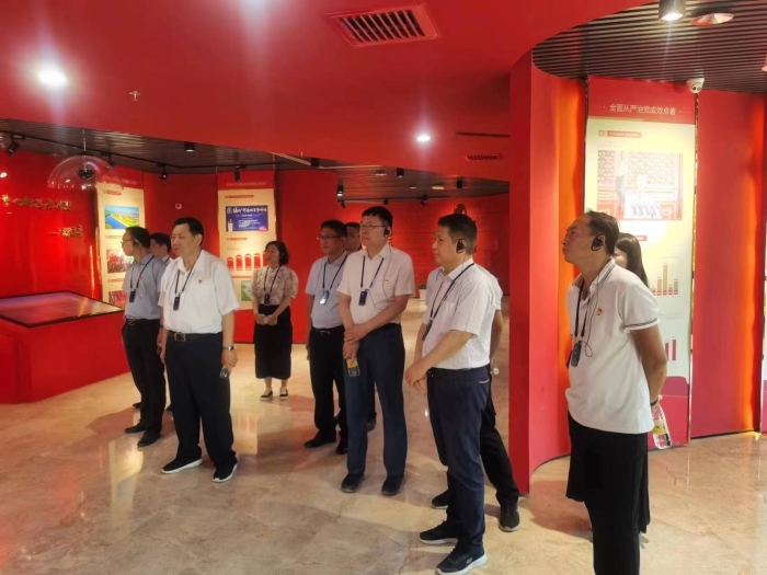 圖4革命紀(jì)念館 圖4革命紀(jì)念館