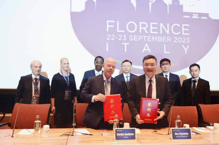 新聞?wù)掌? 新聞?wù)掌?