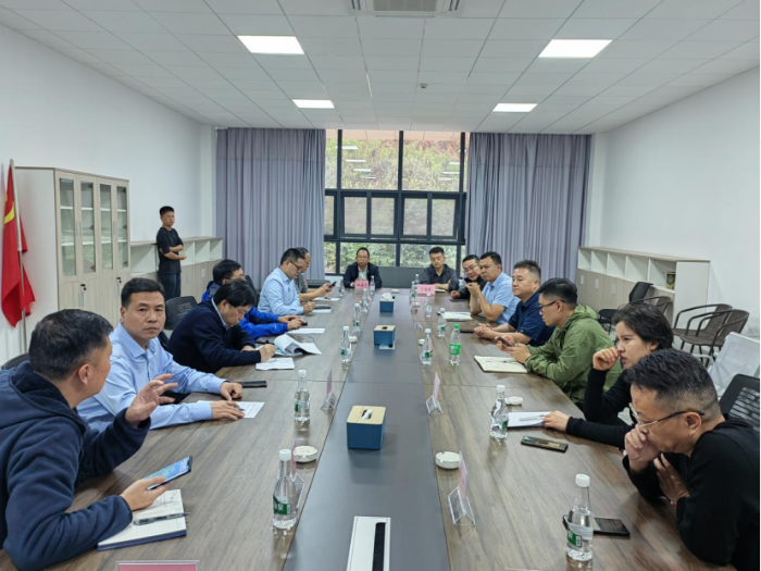 貴州省物流行業協會、貴州省外經貿企業協會、貴州現代物流產業集團赴廣西、云南開展商貿物流專題調研989