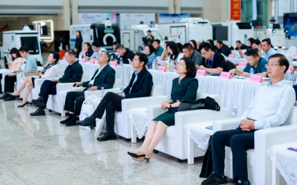 (文圖)江蘇省農(nóng)批市場數(shù)智創(chuàng)新聯(lián)盟在寧隆重成立(1)(1)1805 (文圖)江蘇省農(nóng)批市場數(shù)智創(chuàng)新聯(lián)盟在寧隆重成立(1)(1)1805